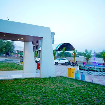 Hotel Madhuban Aurangabad  Luaran gambar