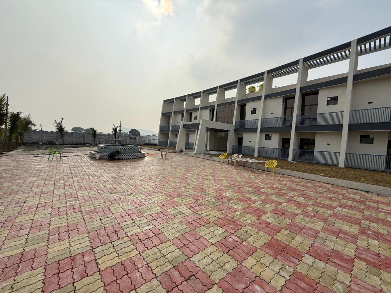 Hotel Madhuban Aurangabad  Luaran gambar